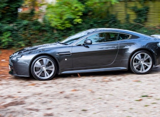 2009 ASTON MARTIN V12 VANTAGE - MANUAL