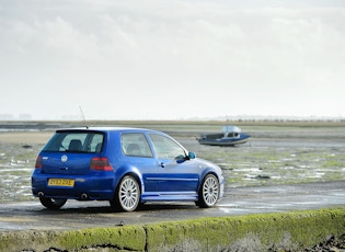 2003 VOLKSWAGEN GOLF (MK4) R32 