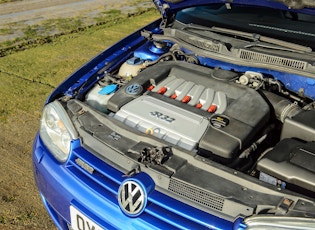 2003 VOLKSWAGEN GOLF (MK4) R32 