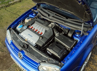 2003 VOLKSWAGEN GOLF (MK4) R32 