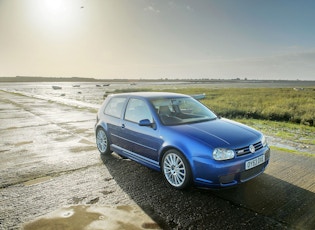 2003 VOLKSWAGEN GOLF (MK4) R32 