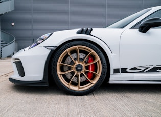 2019 PORSCHE 911 (991) GT3 RS - 143 MILES