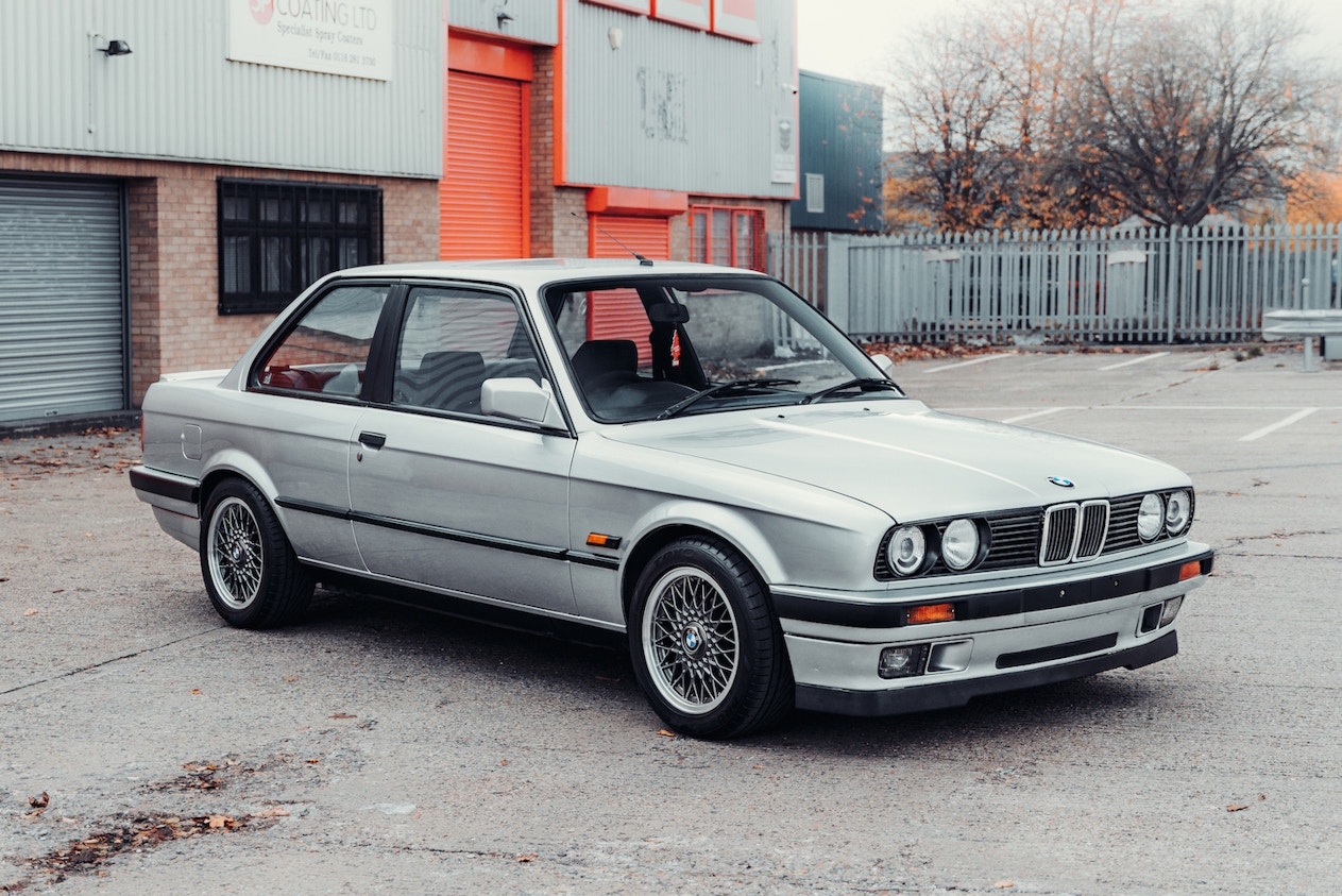 1990 BMW (E30) 318IS