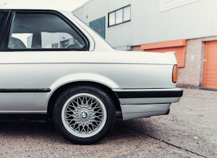 1990 BMW (E30) 318IS