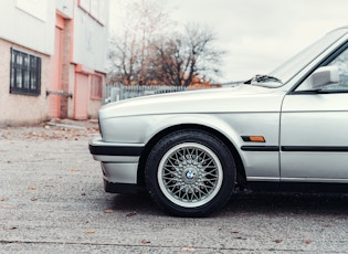 1990 BMW (E30) 318IS