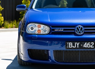 2004 VOLKSWAGEN GOLF (MK4) R32