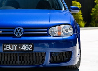 2004 VOLKSWAGEN GOLF (MK4) R32