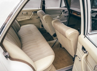 1973 MERCEDES-BENZ (W114) 250