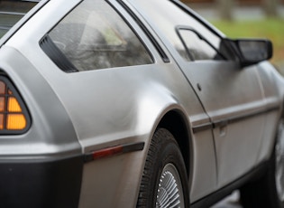 1982 DELOREAN DMC-12