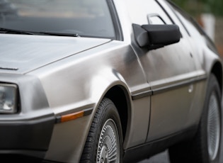 1982 DELOREAN DMC-12