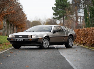 1982 DELOREAN DMC-12