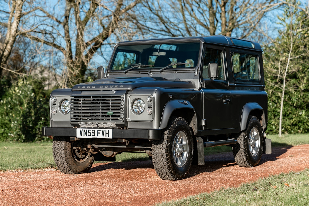 2009 LAND ROVER DEFENDER 90 XS STATION WAGON - 21,742 MILES