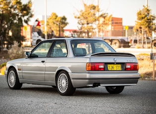 1988 BMW (E30) 325IS