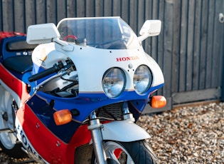 1989 HONDA VFR-750R RC30 - 2,529 MILES