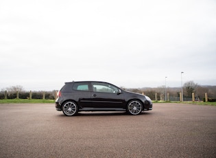 2009 VOLKSWAGEN GOLF (MK5) R32 - 34,539 MILES