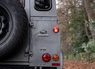 2013 LAND ROVER DEFENDER 110 SW - JE ZULU V8 AUTO