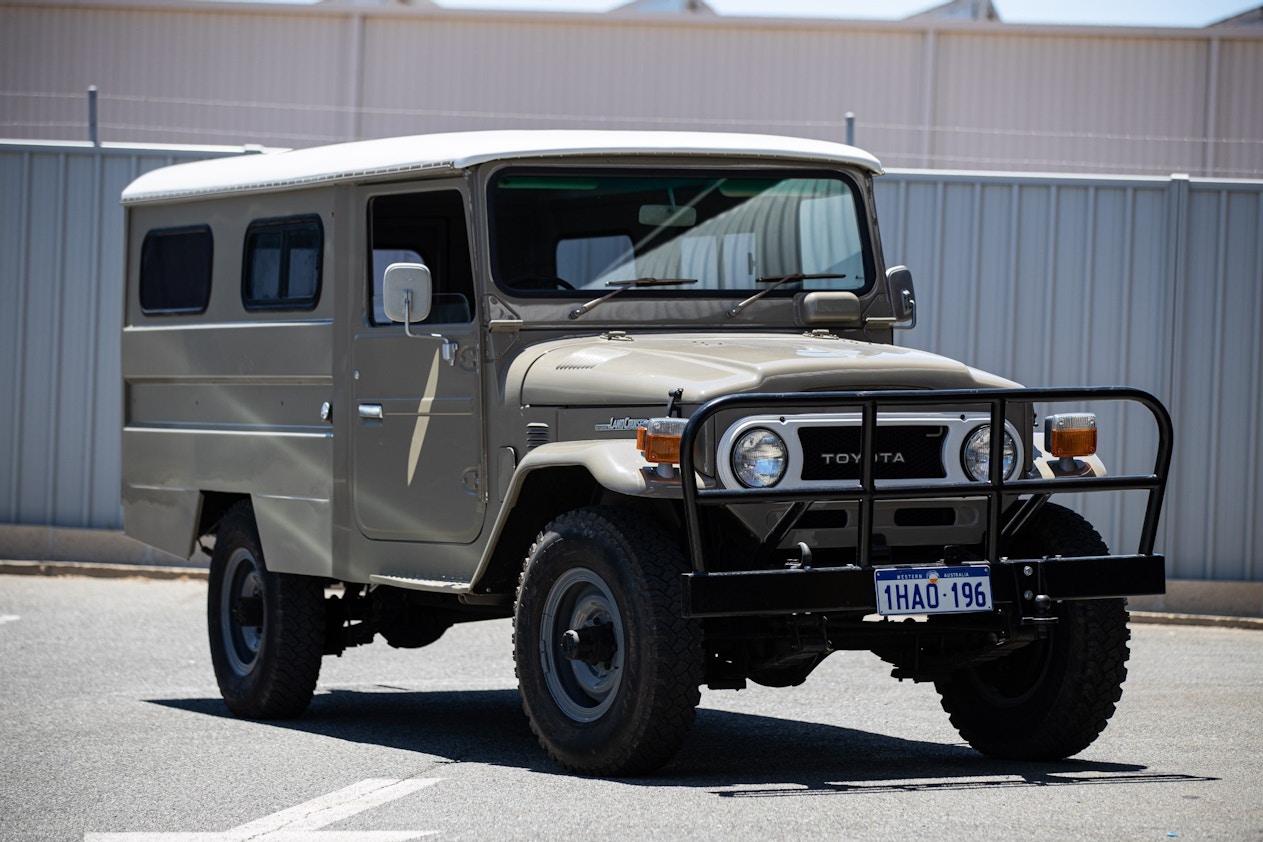 1984 TOYOTA FJ45 LAND CRUISER