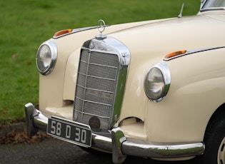 1958 MERCEDES-BENZ (W105) 219 'PONTON'