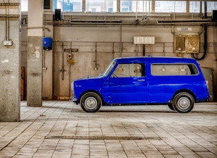 1971 MORRIS MINI VAN