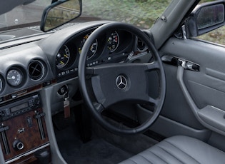 1988 MERCEDES-BENZ (R107) 500 SL