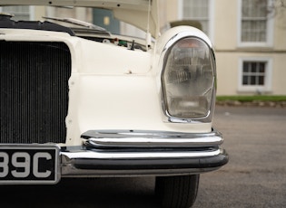 1965 MERCEDES-BENZ (W111) 220 SEB CABRIOLET