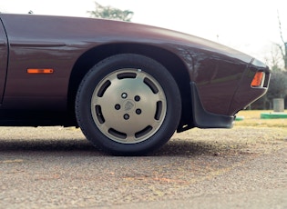 1981 PORSCHE 928 S