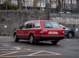 1992 MERCEDES-BENZ (W124) 200 TE