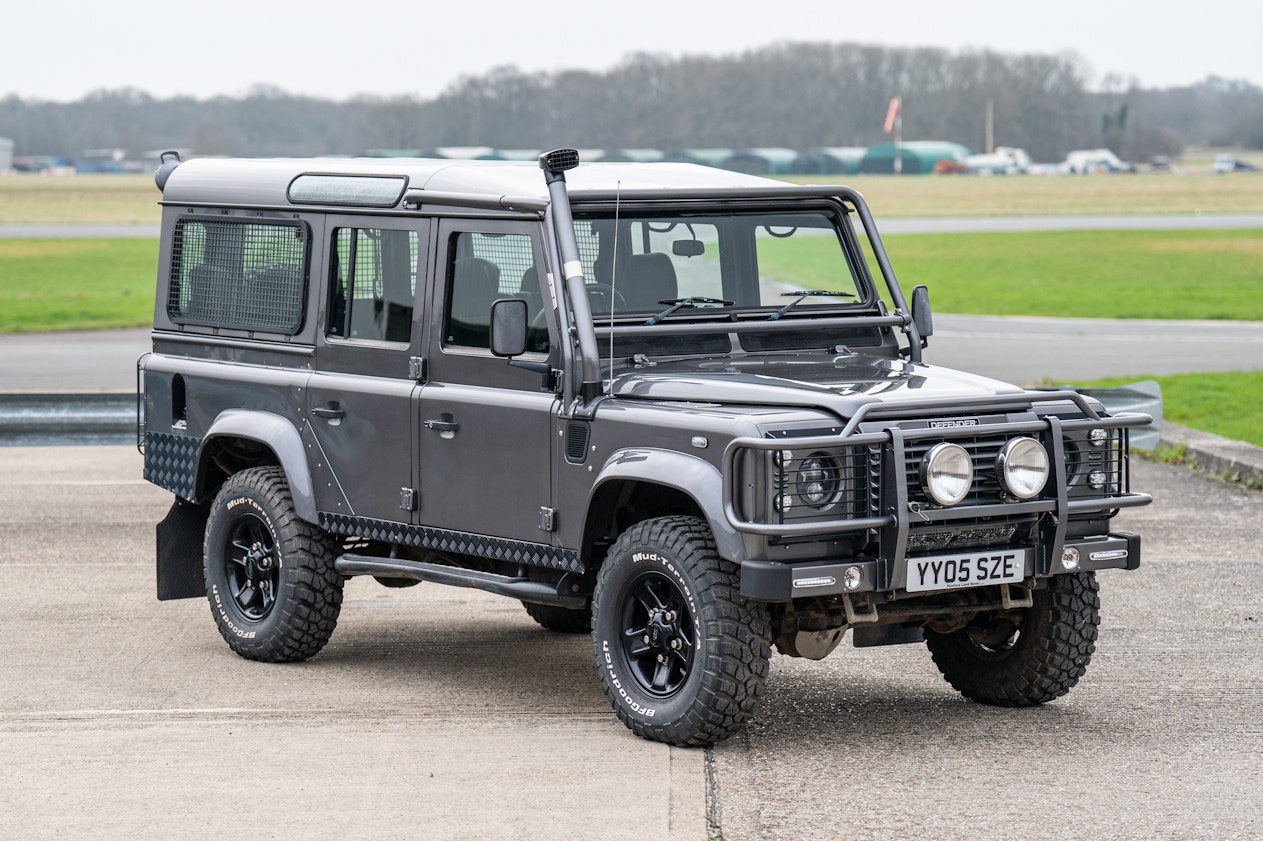 2005 LAND ROVER DEFENDER 110 XS TD5 - 22,776 MILES