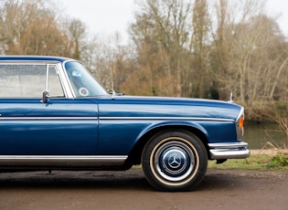 1965 MERCEDES-BENZ (W111) 250 SE