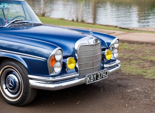 1965 MERCEDES-BENZ (W111) 250 SE