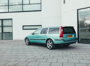 2003 VOLVO V70 R