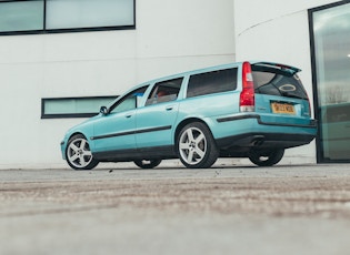 2003 VOLVO V70 R