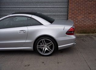 2009 MERCEDES-BENZ (R230) SL63 AMG