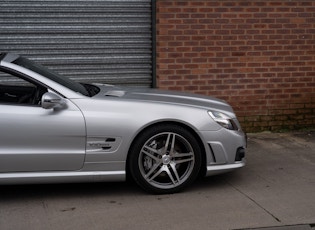 2009 MERCEDES-BENZ (R230) SL63 AMG