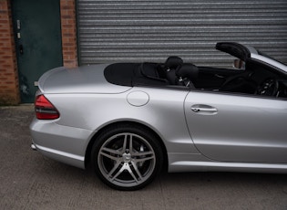 2009 MERCEDES-BENZ (R230) SL63 AMG