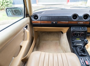 1981 MERCEDES-BENZ (W123) 280 E