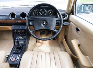 1981 MERCEDES-BENZ (W123) 280 E