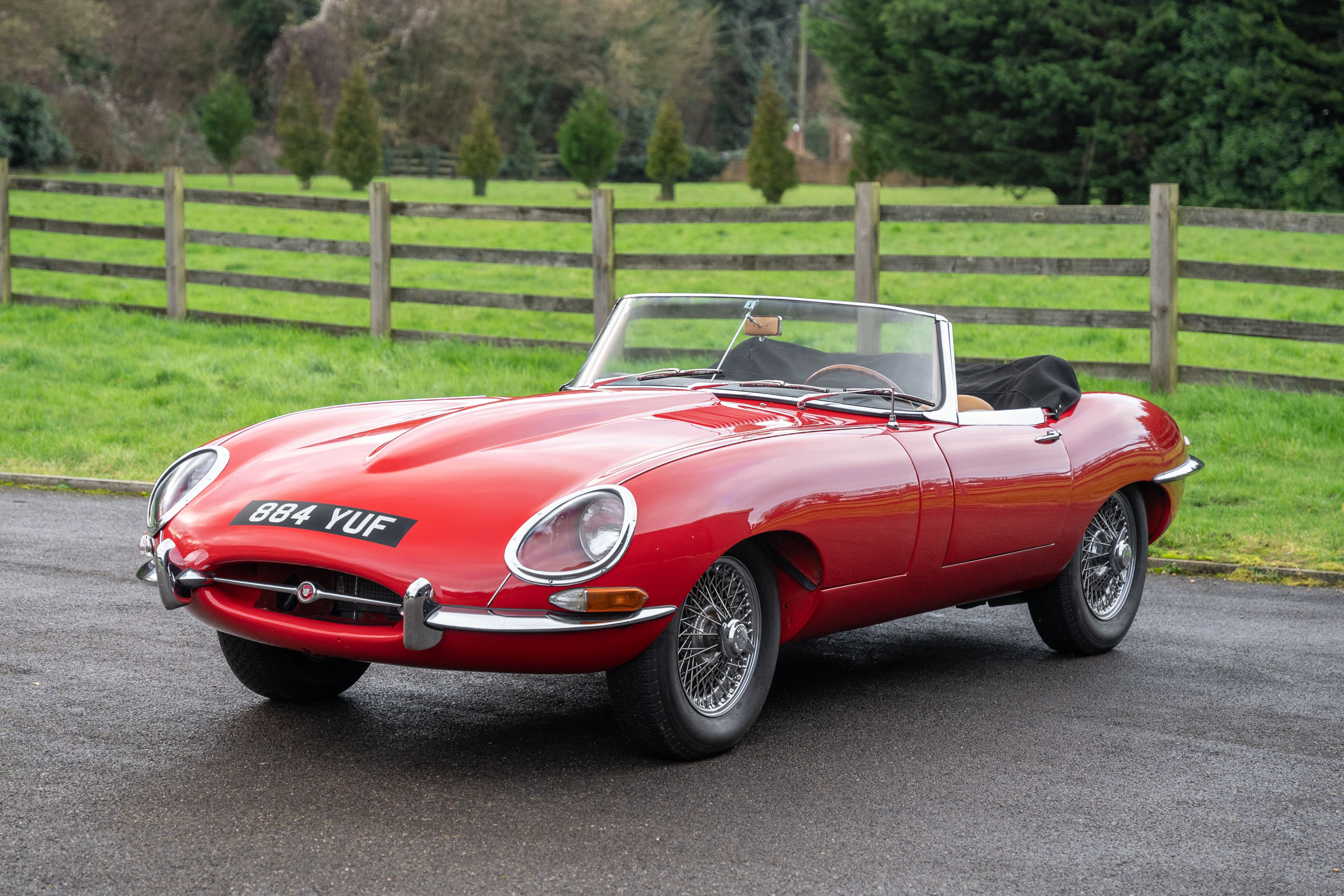 1961 JAGUAR E-TYPE SERIES 1 3.8 'FLAT FLOOR' ROADSTER for sale by auction  in Kent