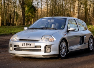 2002 RENAULT CLIO V6 PHASE 1