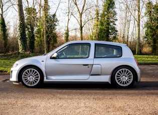 2002 RENAULT CLIO V6 PHASE 1