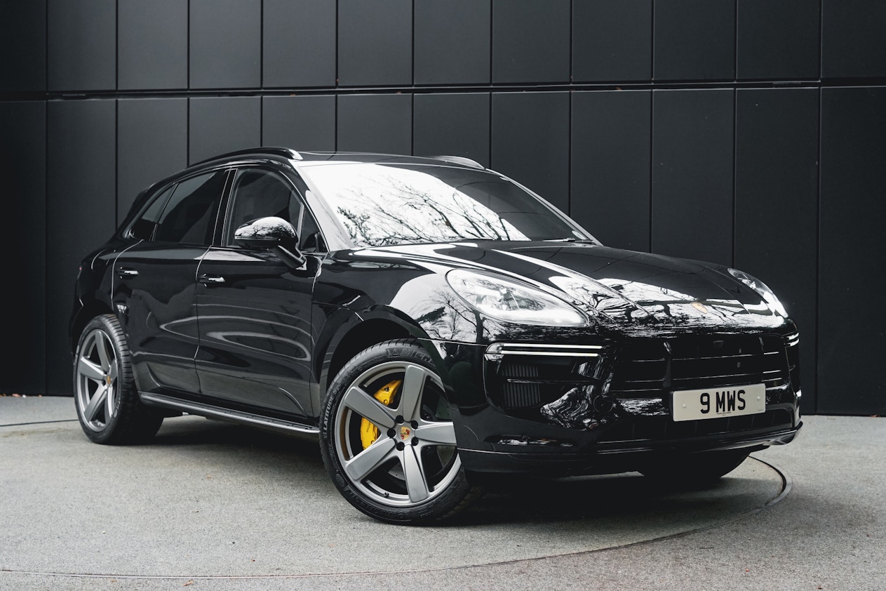 Hatch Kit | PORSCHE MACAN TURBO 2019 Hatch Kit | PORSCHE MACAN TURBO 2019