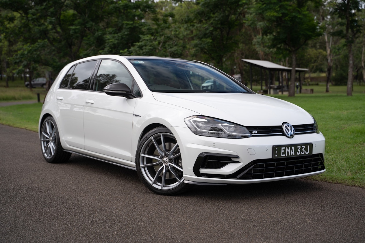 2018 VOLKSWAGEN GOLF (MK7.5) R WOLFSBURG EDITION 