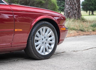 2004 JAGUAR XJ8