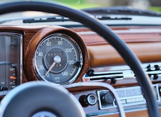 1967 MERCEDES-BENZ (W111) 250 SE CABRIOLET