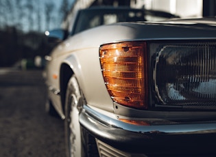 1986 MERCEDES-BENZ (R107) 300 SL