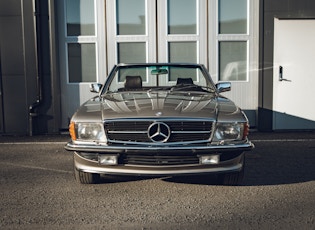 1986 MERCEDES-BENZ (R107) 300 SL