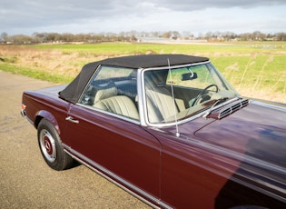 1970 MERCEDES-BENZ 280 SL PAGODA