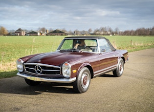 1970 MERCEDES-BENZ 280 SL PAGODA