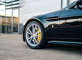 2015 ASTON MARTIN V8 VANTAGE S - 3,594 MILES