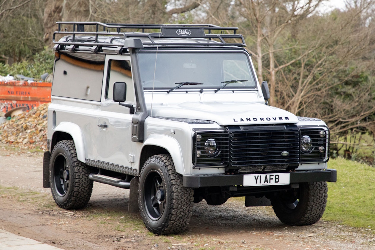 2016 LAND ROVER DEFENDER 90 XS